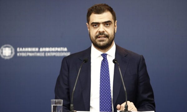Παύλος Μαρινάκης: Μεταδίδεται απευθείας η ενημέρωση από τον κυβερνητικό εκπρόσωπο
