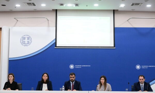 Ενεργειακή κρίση: Ο Μαρινάκης προαναγγέλλει ανακοινώσεις στήριξης την τελευταία ημέρα του Οκτωβρίου – Τι είπε για πιθανή συνεργασία με το ΠΑΣΟΚ