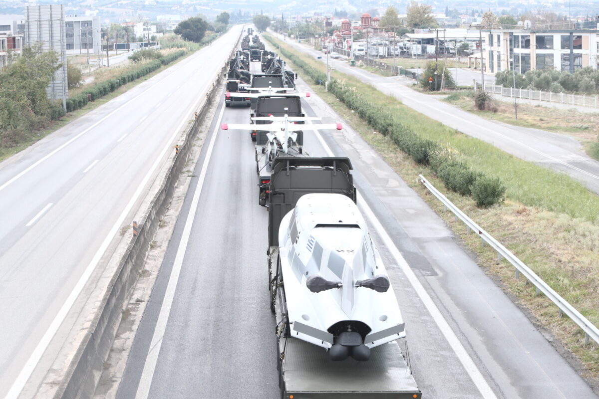 Θεσσαλονίκη: Η τελική πρόβα για την παρέλαση της 28ης Οκτωβρίου – Η «Ασπίδα του Αχιλλέα» και η «Σφενδόνη του Δαβίδ» 29 Θεσσαλονίκη: Η τελική πρόβα για την παρέλαση της 28ης Οκτωβρίου – Η «Ασπίδα του Αχιλλέα» και η «Σφενδόνη του Δαβίδ»