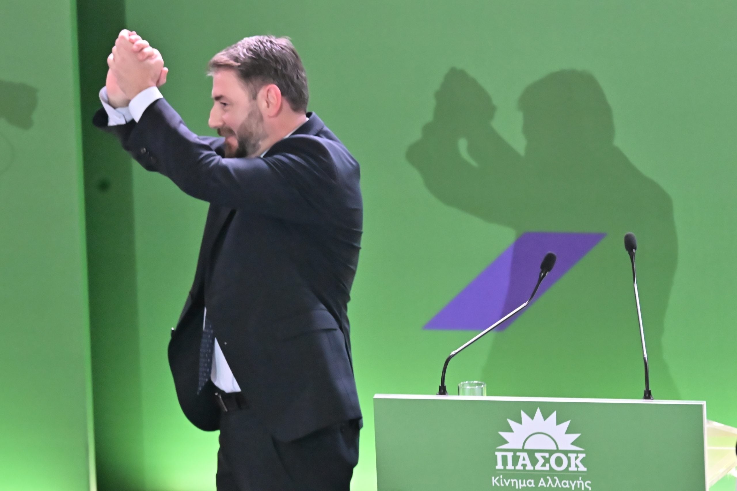 Ανδρουλάκης από το Αιγάλεω: Η αλλαγή είναι ανάγκη, όχι ανάμνηση – Είμαστε οι μόνοι που μπορούμε να γυρίσουμε σελίδα στη χώρα