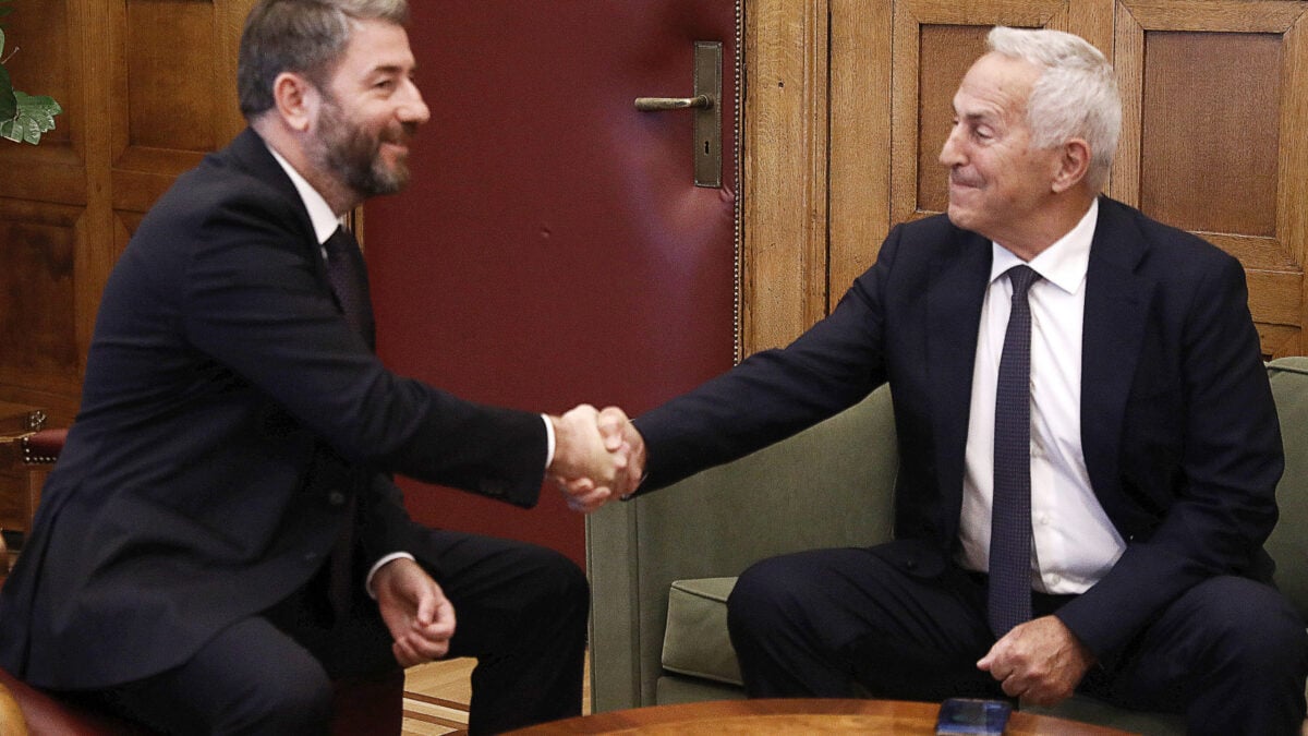 Ευάγγελος Αποστολάκης: Ο Νίκος Ανδρουλάκης ανακοίνωσε την ένταξή του στην ΚΟ του ΠΑΣΟΚ – Η συνάντησή τους 1 Ευάγγελος Αποστολάκης: Ο Νίκος Ανδρουλάκης ανακοίνωσε την ένταξή του στην ΚΟ του ΠΑΣΟΚ – Η συνάντησή τους
