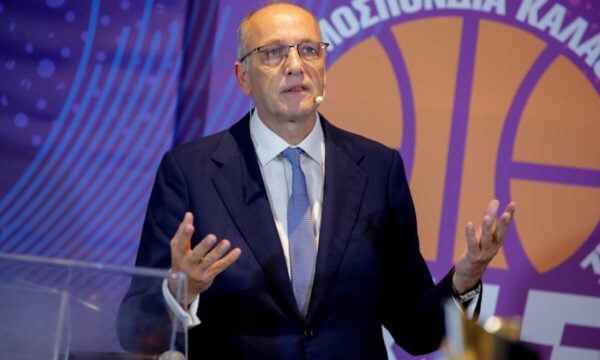 ΕΟΚ: Συνελήφθη ο Βαγγέλης Λιόλιος και άλλοι πέντε για στημένα παιχνίδια και δωροδοκία – «Η υπόθεση θα παρακολουθείται αδιάκοπα»