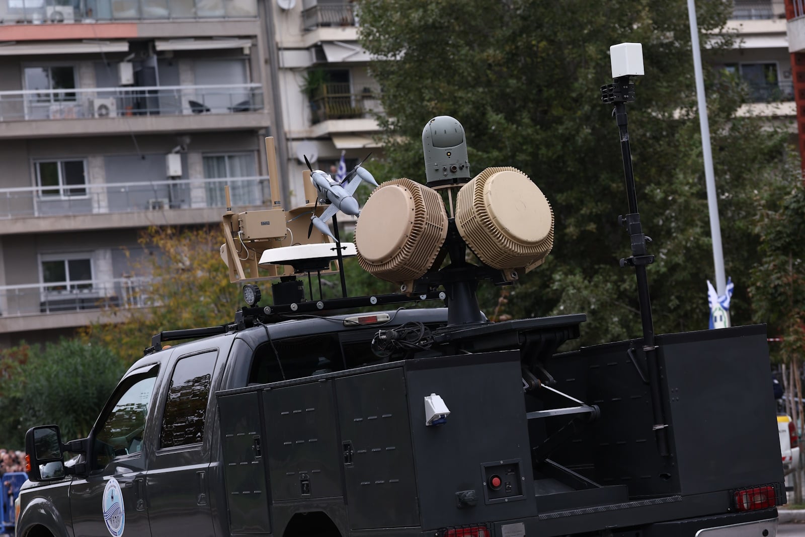 «Ασπίδα του Αχιλλέα»: Barak, David’s Sling, Spyder και Drone Dome κάνουν ιστορικό ντεμπούτο στην παρέλαση της Θεσσαλονίκης 10 Σύστημα τύπου Drone Dome της «Ασπίδας του Αχιλλέα»