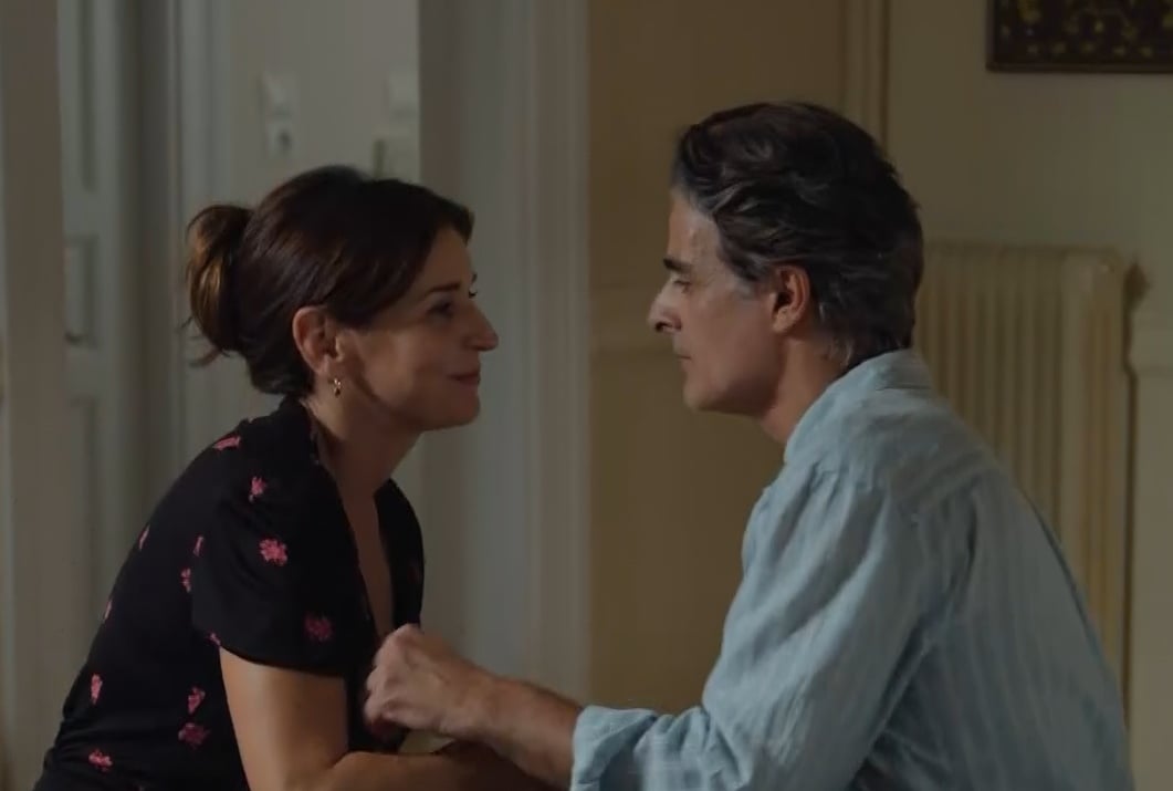 Δυο μαύρα πουκάμισα: Ένα μήνυμα ανατρέπει τα πάντα – Τι θα συμβεί στα επόμενα επεισόδια 13 Δυο μαύρα πουκάμισα: Ένα μήνυμα ανατρέπει τα πάντα – Τι θα συμβεί στα επόμενα επεισόδια