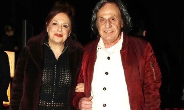Ελένη Ράντου: Οργή για την AI φωτογραφία του Βασίλη Παπακωνσταντίνου – «Κερδίσατε ένα κλικ στη χυδαιότητα»