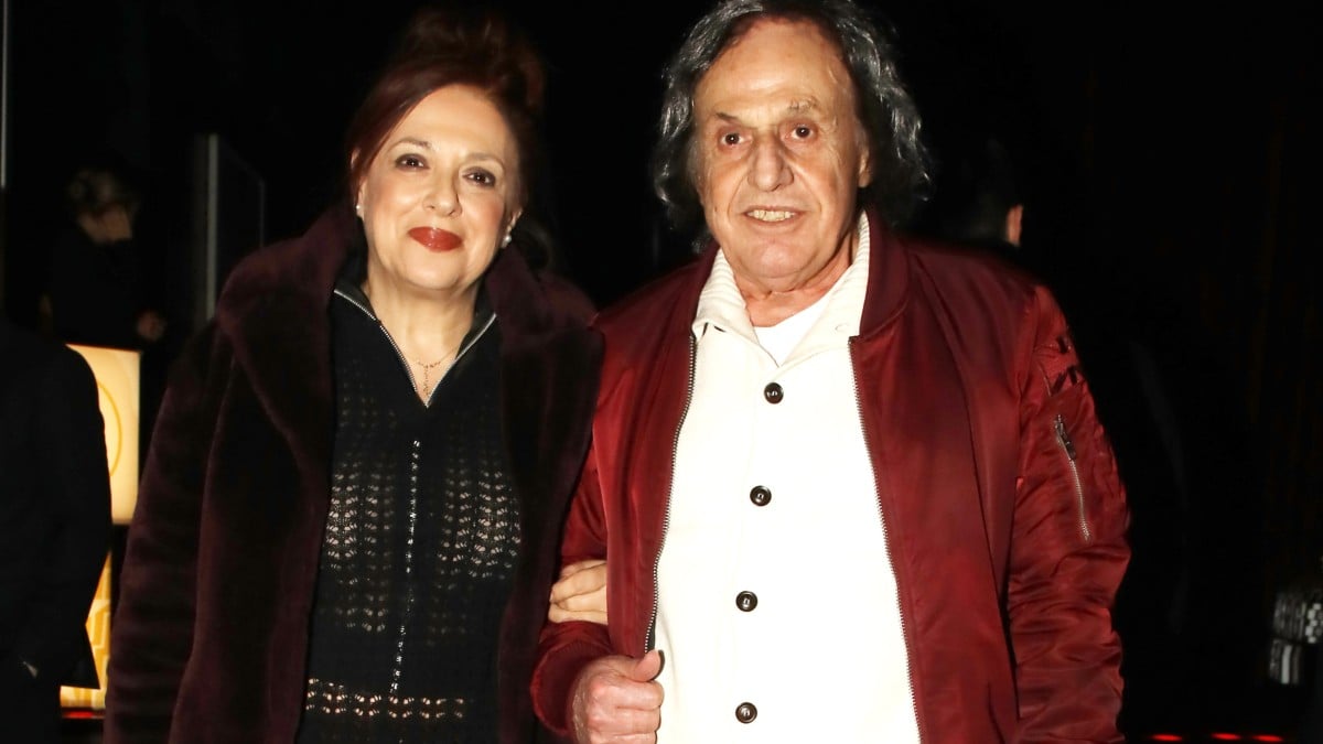 Ελένη Ράντου: Οργή για την AI φωτογραφία του Βασίλη Παπακωνσταντίνου – «Κερδίσατε ένα κλικ στη χυδαιότητα»