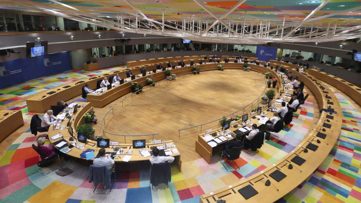ΕΕ: Σκληρές διαπραγματεύσεις στις Βρυξέλλες για τον νέο προϋπολογισμό – Τα δύο στρατόπεδα 1 ΕΕ: Σκληρές διαπραγματεύσεις στις Βρυξέλλες για τον νέο προϋπολογισμό – Τα δύο στρατόπεδα