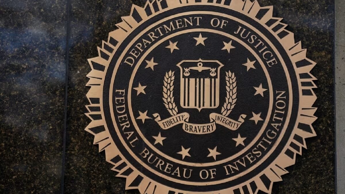 ΗΠΑ: Το FBI συνέλαβε τον βασικό ύποπτο για τη μεγάλη παραβίαση προσωπικών δεδομένων πρακτόρων των μυστικών υπηρεσιών 1 ΗΠΑ: Το FBI συνέλαβε τον βασικό ύποπτο για τη μεγάλη παραβίαση προσωπικών δεδομένων πρακτόρων των μυστικών υπηρεσιών