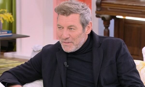 Στάνκογλου: Ο έρωτας στα 15 με τραγουδίστρια 20 χρόνια μεγαλύτερη – «Πήγαινα σε σκυλάδικο, να τα λουλούδια!»