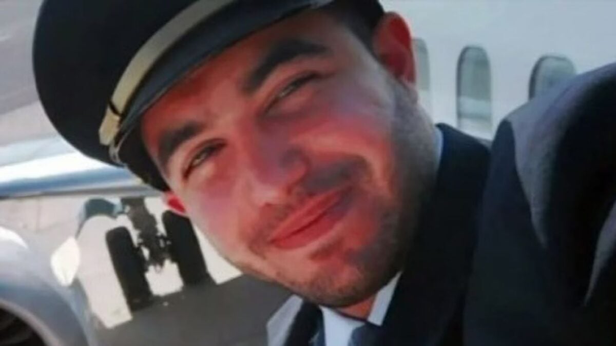 Ισραηλινά ΜΜΕ: Ο συγκυβερνήτης της Flydubai στόχευε το αεροδρόμιο Μπεν Γκουριόν – Ακύρωσε επίθεση τον Ιούλιο την τελευταία στιγμή 1 Ισραηλινά ΜΜΕ: Ο συγκυβερνήτης της Flydubai στόχευε το αεροδρόμιο Μπεν Γκουριόν – Ακύρωσε επίθεση τον Ιούλιο την τελευταία στιγμή