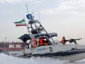IRGC: Μην ακούτε τις ανοησίες της CENTCOM, ελέγχουμε τα Στενά του Ορμούζ – Φωτιά σε δεξαμενόπλοια που χτύπησαν νάρκες