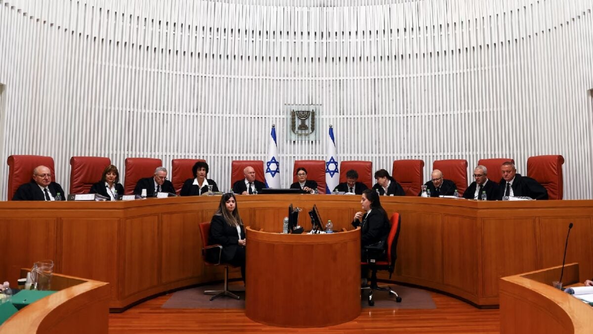Ισραήλ: Το Ανώτατο Δικαστήριο επιτρέπει τη συμμετοχή των μεγαλύτερων αραβικών κομμάτων – Ανατρέπει τους αποκλεισμούς που ζήτησε ο Νετανιάχου 1 Ισραήλ: Το Ανώτατο Δικαστήριο επιτρέπει τη συμμετοχή των μεγαλύτερων αραβικών κομμάτων – Ανατρέπει τους αποκλεισμούς που ζήτησε ο Νετανιάχου
