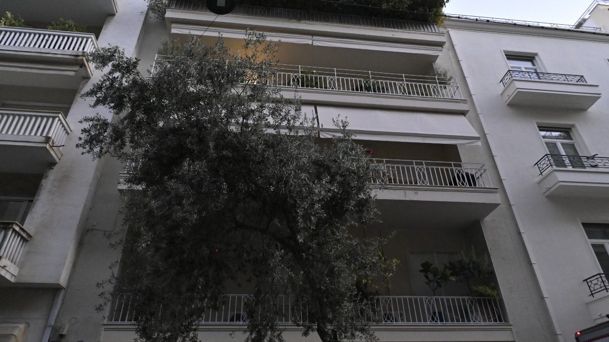 Το ιατρείο στην Καρνεάδου όπου πέθανε ο Γιώργος Μαζωνάκης