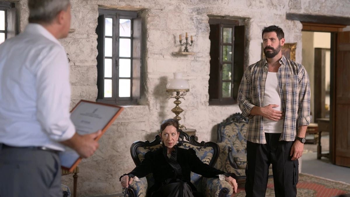 Κουτσουπιές (15/10): Η χαμένη φωτογραφία αποκαλύπτει το παρελθόν της Ελπίδας – Η εξομολόγηση οδηγεί σε βίαιη σύγκρουση 9 Κουτσουπιές