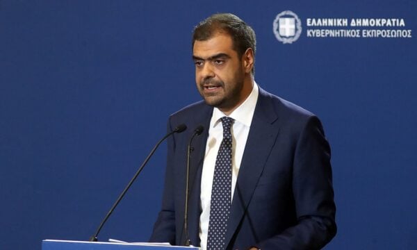 Παύλος Μαρινάκης: Ο Τσίπρας αγνοεί βασικά δεδομένα και κάνει φτηνή αντιπολίτευση στα συμφέροντα της χώρας