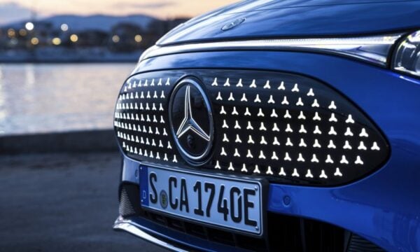 Η Mercedes-Benz πιο κοντά στην πλήρως αυτόνομη οδήγηση