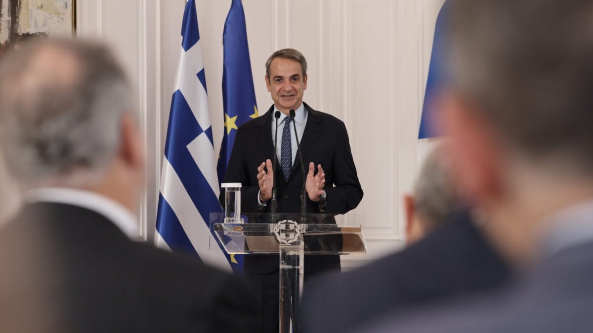 Μητσοτάκης για το Εθνικό Κέντρο Άνοιας στο Περιστέρι: Πλέγμα φροντίδας σε όλη την Ελλάδα – Αυξητική η τάση, «όχι» στο στίγμα 3 Μητσοτάκης για το Εθνικό Κέντρο Άνοιας στο Περιστέρι: Πλέγμα φροντίδας σε όλη την Ελλάδα – Αυξητική η τάση, «όχι» στο στίγμα