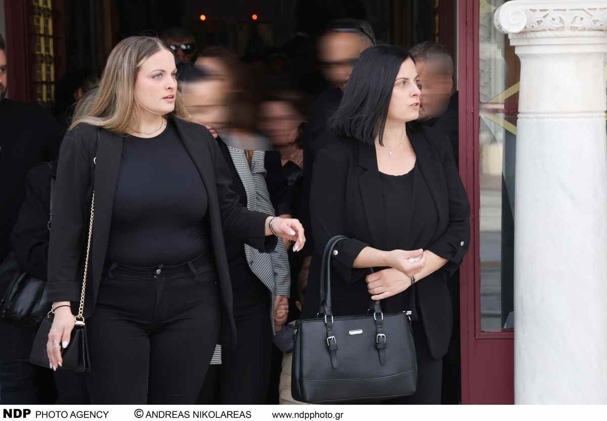 Δημήτρης Κόκοτας: Βαρύ κλίμα στο 40ήμερο μνημόσυνο – Συγγενείς και φίλοι τίμησαν τη μνήμη του (Φωτογραφίες) 19 Κατερίνα Πετράκη