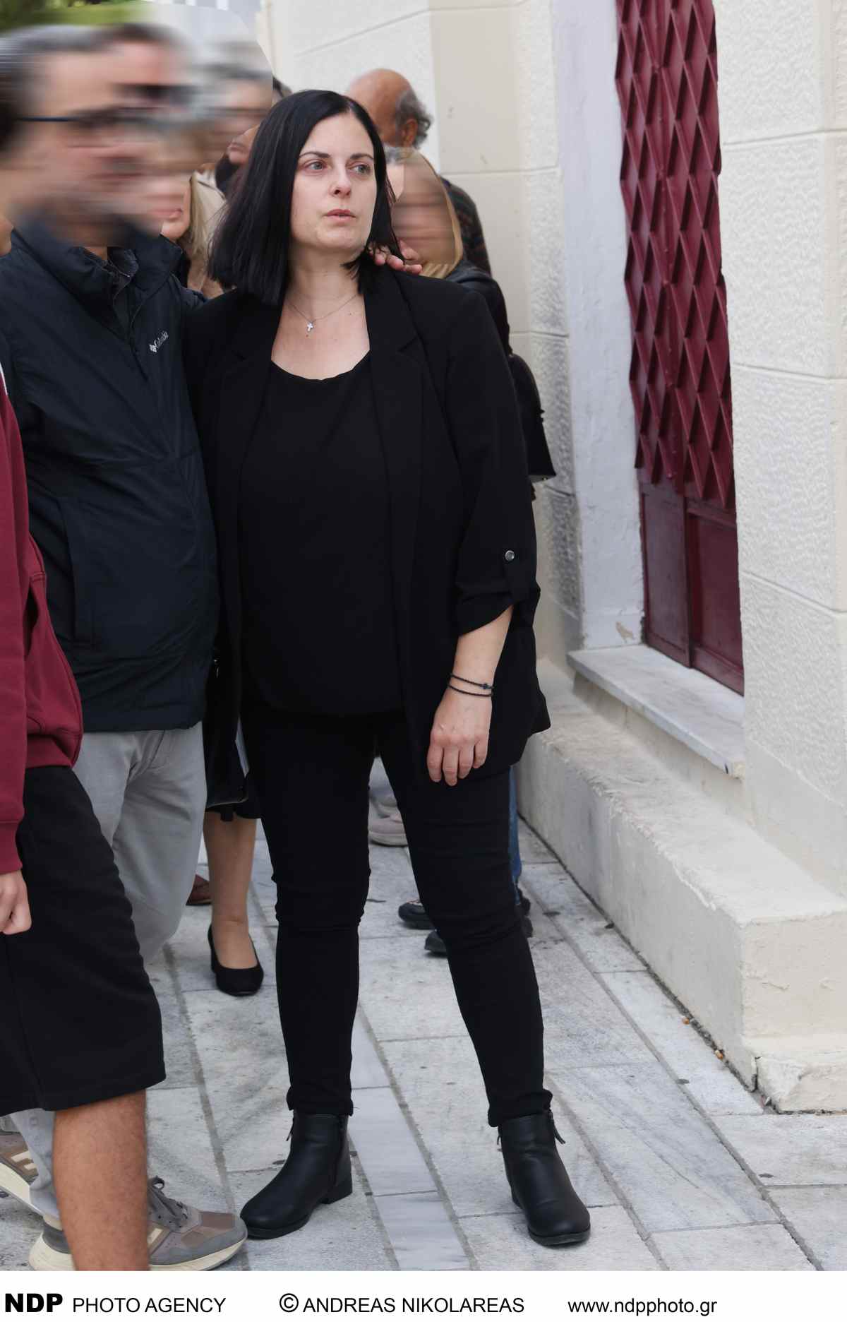 Δημήτρης Κόκοτας: Βαρύ κλίμα στο 40ήμερο μνημόσυνο – Συγγενείς και φίλοι τίμησαν τη μνήμη του (Φωτογραφίες) 21 Κατερίνα Πετράκη