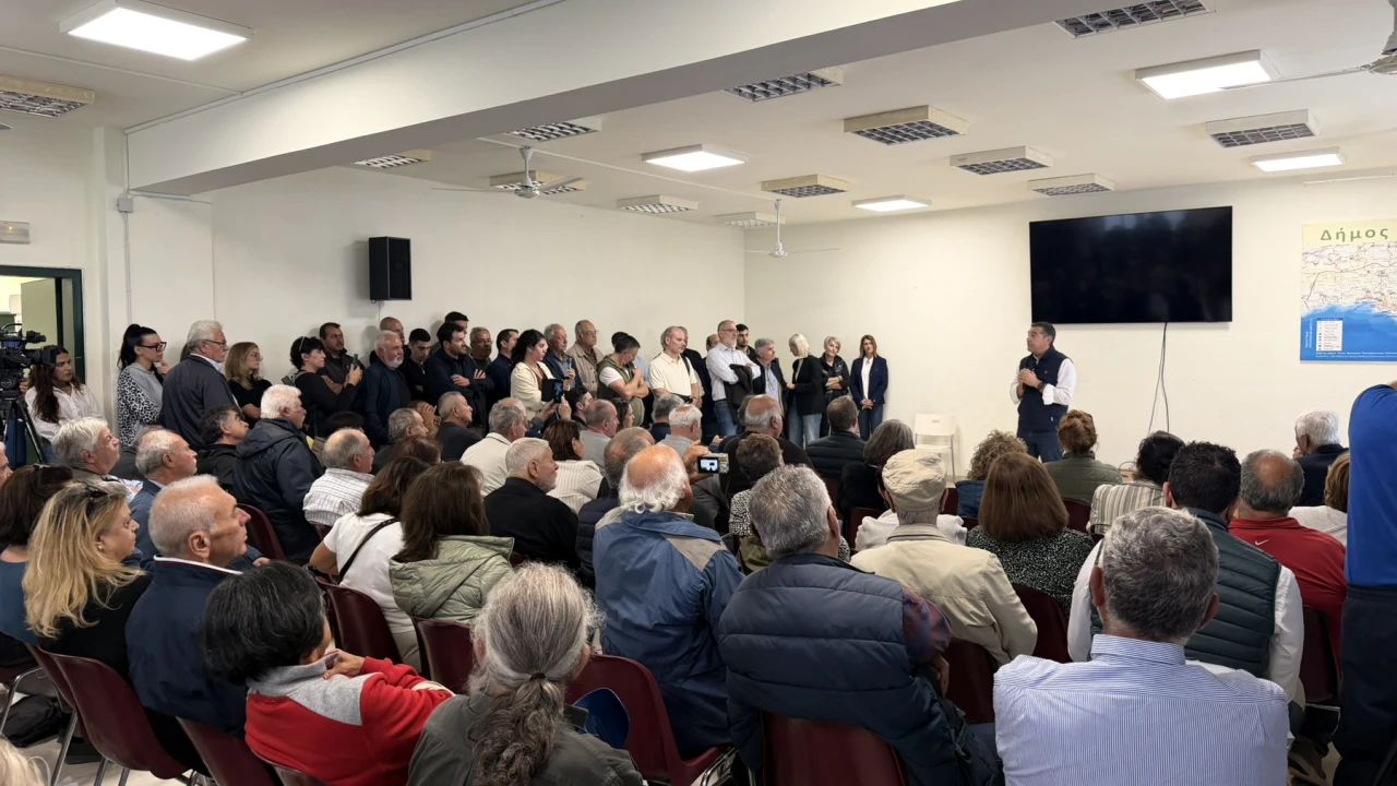 Αλέξης Τσίπρας: «Η Πολιτεία πρέπει να σταθεί δίπλα στους παραγωγούς που επλήγησαν» – Περιοδεία στο Ρέθυμνο 9 Αλέξης Τσίπρας: «Η Πολιτεία πρέπει να σταθεί δίπλα στους παραγωγούς που επλήγησαν» – Περιοδεία στο Ρέθυμνο