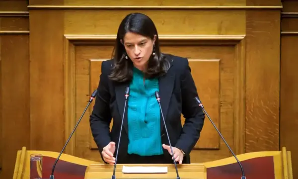 Pizza Fan: Ξεκίνησαν οι πληρωμές δεδουλευμένων, λέει η Κεραμέως – 550 εργαζόμενοι στη μητρική εταιρεία
