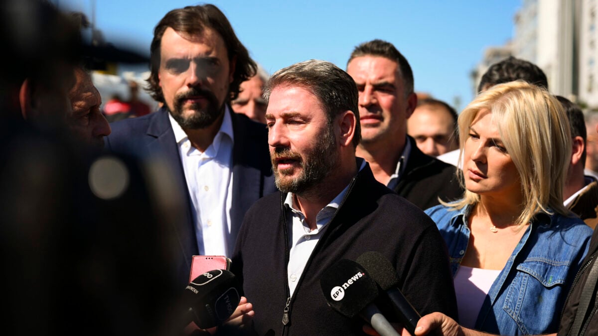 Ανδρουλάκης στο TikTok: Τι σημαίνει για τους πολίτες η πρόταση του ΠΑΣΟΚ για το ιδιωτικό χρέος 1 Ανδρουλάκης στο TikTok: Τι σημαίνει για τους πολίτες η πρόταση του ΠΑΣΟΚ για το ιδιωτικό χρέος