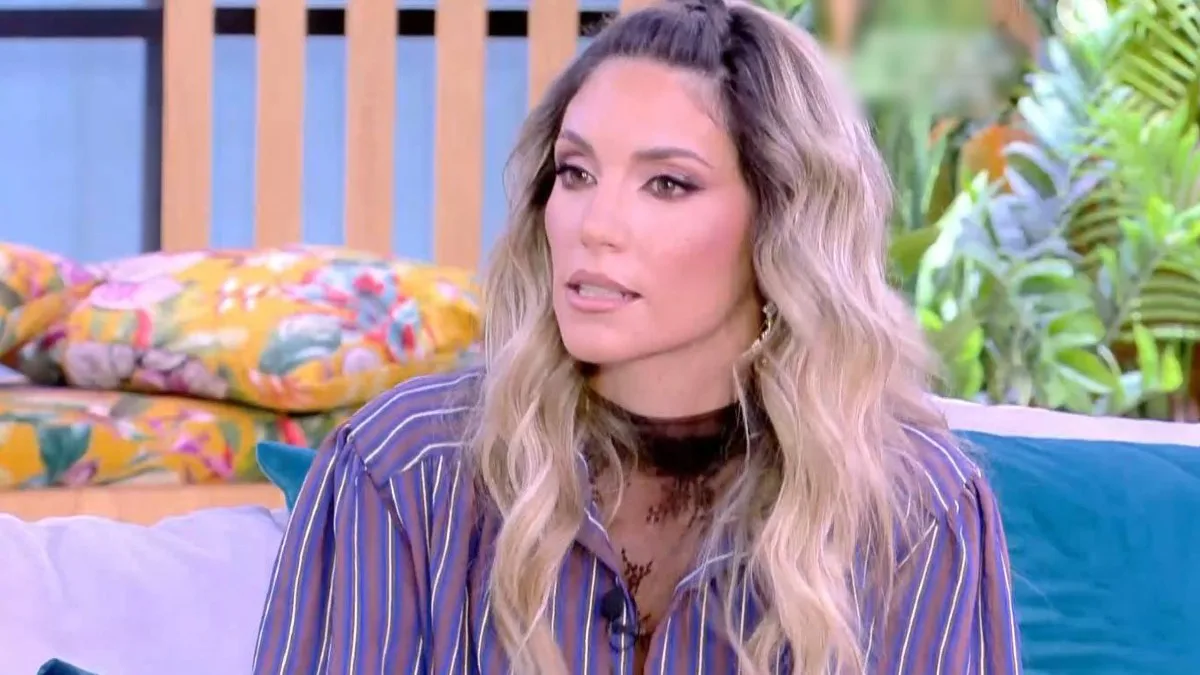 Αθηνά Οικονομάκου: «Χώρισα και δεν διεκδίκησα ούτε ένα ευρώ από τον πρώην άνδρα μου» – «Δεν παίρνω καμία διατροφή»