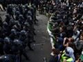 Γαλλία: Εύθραυστη ηρεμία μετά τις απαγορεύσεις κυκλοφορίας – Νέες διαδηλώσεις, «φωτιά» στην οικονομία και 149 προφυλακίσεις