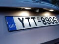 Πινακίδες αυτοκινήτου: Πρόστιμο 350 ευρώ και αφαίρεση διπλώματος για έναν μήνα – Τι πρέπει να προσέχουν οι οδηγοί