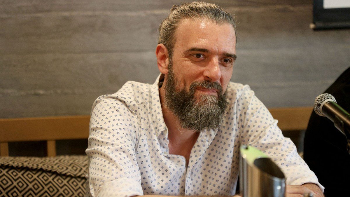 ΕΡΤ: Ανοίγει παράθυρο για τη σειρά του Σωτήρη Τσαφούλια 1 ΕΡΤ: Ανοίγει παράθυρο για τη σειρά του Σωτήρη Τσαφούλια