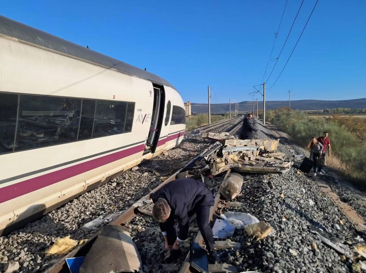 Ισπανία: Τουλάχιστον 46 νεκροί από σύγκρουση δύο τρένων υψηλής ταχύτητας στο Τολέδο 11 Φωτογραφία: El Español