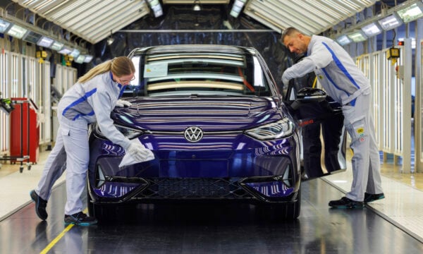 Volkswagen: Τα κέρδη κατέρρευσαν κατά 99% και οι ζημιές έφτασαν τα 5,86 δισ. ευρώ