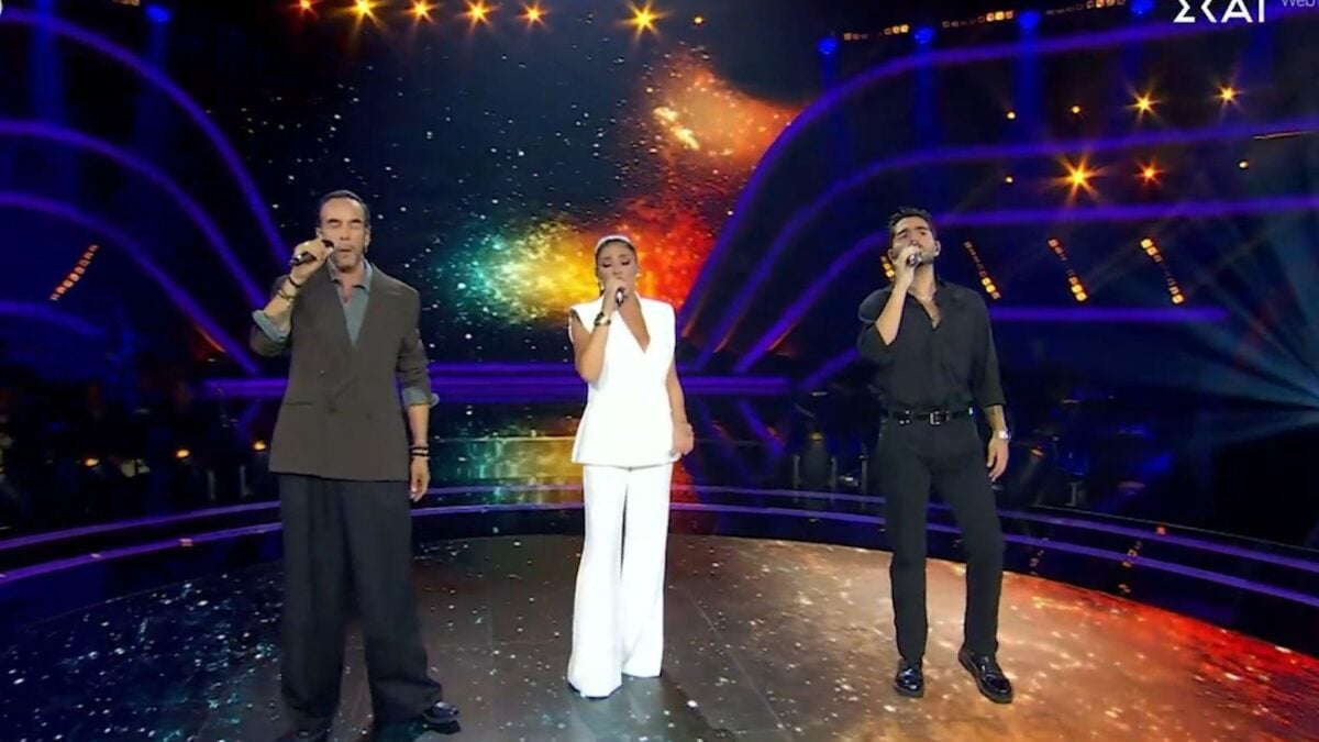 The Voice: Η συγκλονιστική έναρξη του αφιερώματος για τον Γιώργο Μαζωνάκη – «Απόψε οι σιωπές είναι εκκωφαντικές» 1 The Voice: Η συγκλονιστική έναρξη του αφιερώματος για τον Γιώργο Μαζωνάκη – «Απόψε οι σιωπές είναι εκκωφαντικές»