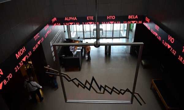 Χρηματιστήρια: Μικρή υποχώρηση στο Euronext Athens, αρνητικό το κλίμα και στις ευρωαγορές