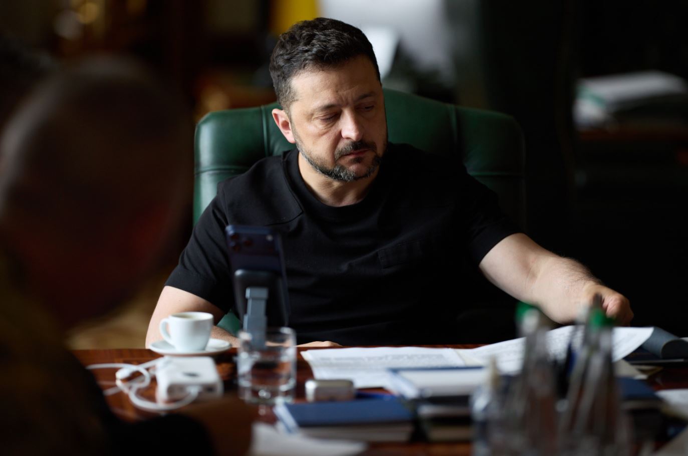 Ουκρανία και Ρωσία: Καταστροφές σημειώθηκαν τη νύχτα σε Χάρκοβο, Ζαπορίζια και Βορονέζ – Οι όροι Ζελένσκι στον Τραμπ για τα πλήγματα στα διυλιστήρια