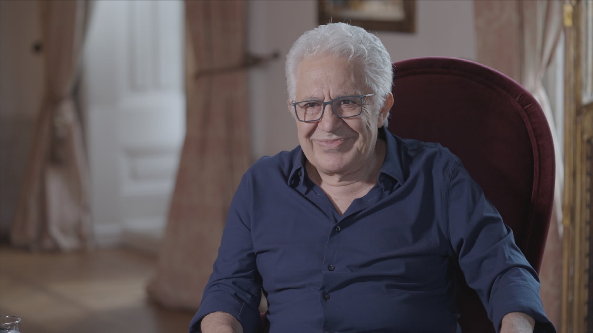 Προσωπικές Διαδρομές με την Έλενα Κατρίτση: «Πολίτικες ιστορίες, θρύλοι και όνειρα» – Την Κυριακή 1 Νοεμβρίου, στις 19:00 12 Zülfü Livaneli .Συγγραφέας- Μουσικοσυνθέτης