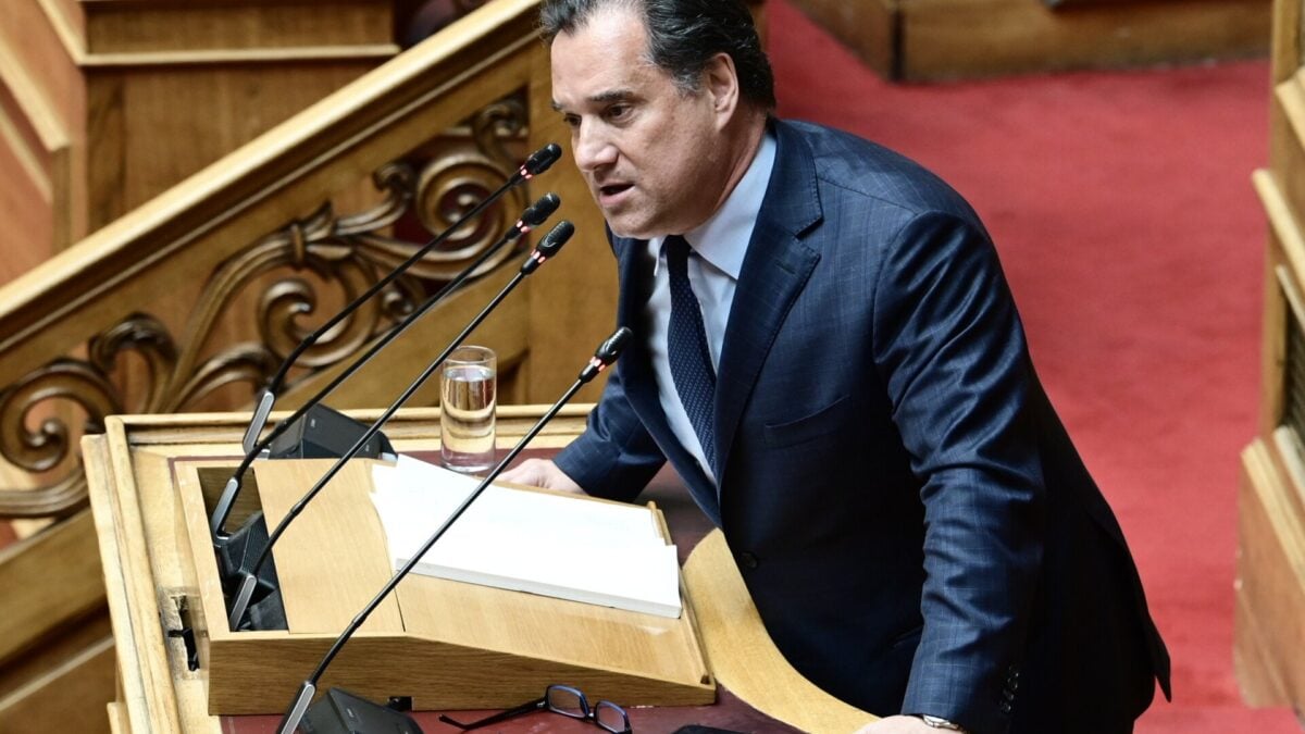 Γεωργιάδης – Καζαμίας: Κόντρα στη Βουλή για τη συνάντηση στην Αθηναϊκή Λέσχη – Δείτε βίντεο 1 Γεωργιάδης – Καζαμίας: Κόντρα στη Βουλή για τη συνάντηση στην Αθηναϊκή Λέσχη – Δείτε βίντεο