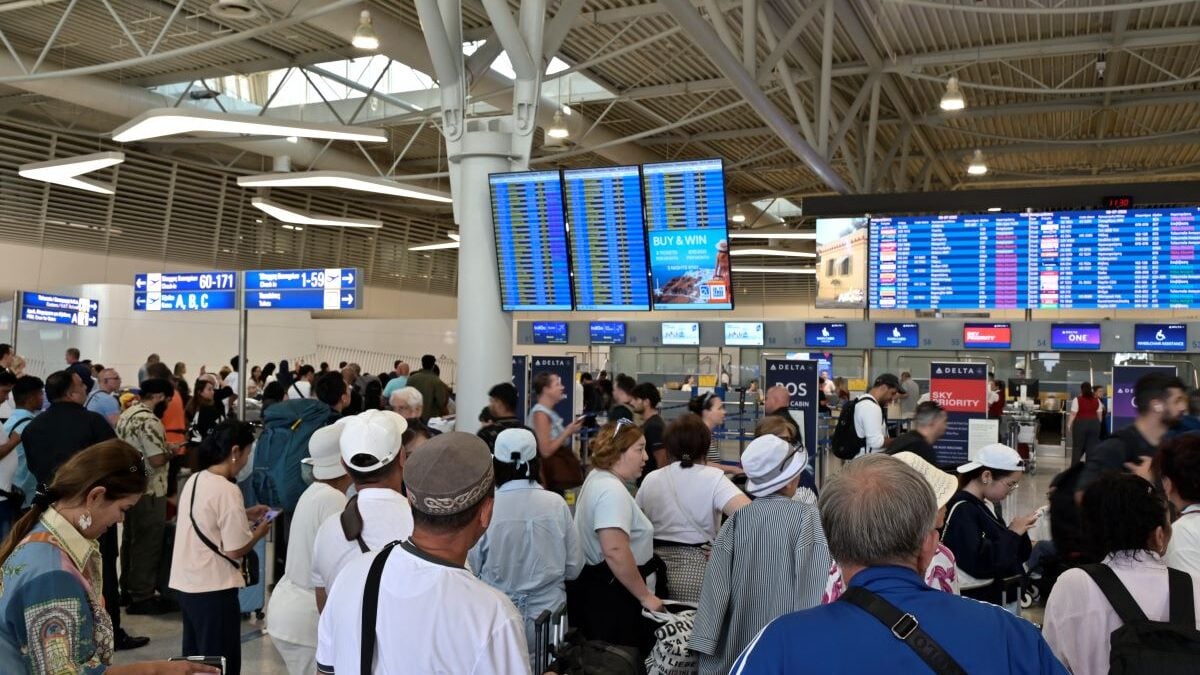 Ιταλία: Καθυστερήσεις και ακυρώσεις πτήσεων – Αεροσκάφη από την Ελλάδα παρακάμπτουν τον ιταλικό εναέριο χώρο 1 Ιταλία: Καθυστερήσεις και ακυρώσεις πτήσεων – Αεροσκάφη από την Ελλάδα παρακάμπτουν τον ιταλικό εναέριο χώρο