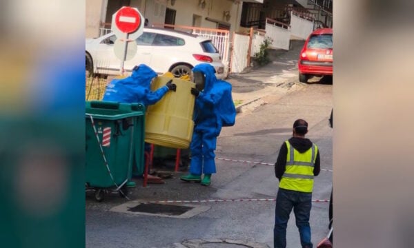 Άγιος Δημήτριος: Δοχείο με ύποπτο υλικό εντοπίστηκε σε κάδο σκουπιδιών – Μεγάλη επιχείρηση της ΕΜΑΚ