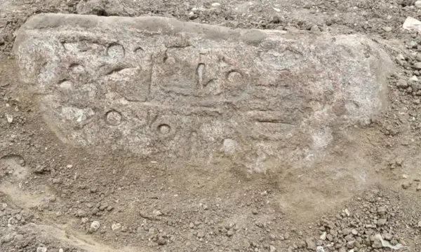 Αίγυπτος: Αγρότης ανακάλυψε τυχαία δύο αγάλματα που αποδίδονται στον Ραμσή Β΄
