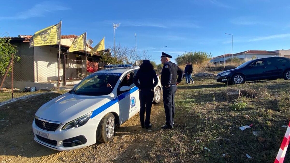 Αμαλιάδα: «Δεν άντεξα τις τύψεις» – Όσα λέει ο γιος της 79χρονης που τα αδέλφια του έθαψαν στον κήπο 1 Αμαλιάδα: «Δεν άντεξα τις τύψεις» – Όσα λέει ο γιος της 79χρονης που τα αδέλφια του έθαψαν στον κήπο