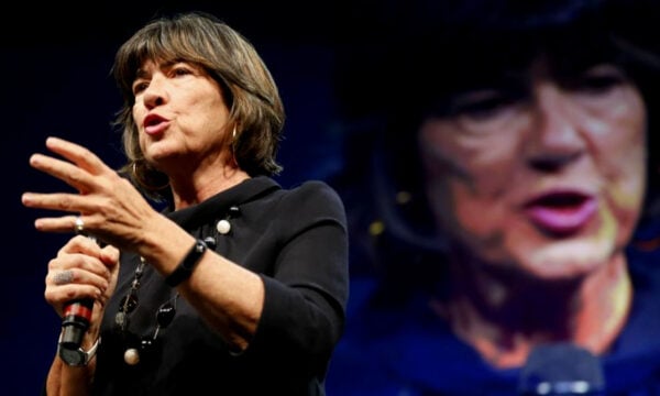 CNN: Η δημοσιογράφος Κριστιάν Αμανπούρ αποχωρεί μετά από 43 χρόνια στο δίκτυο