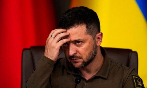 Ουκρανία: Ο Ζελένσκι καταγγέλλει «Έναν μήνα περιμένουμε την υπογραφή Χέγκσεθ για τους Patriot» – Οι πύραυλοι έχουν ήδη πληρωθεί