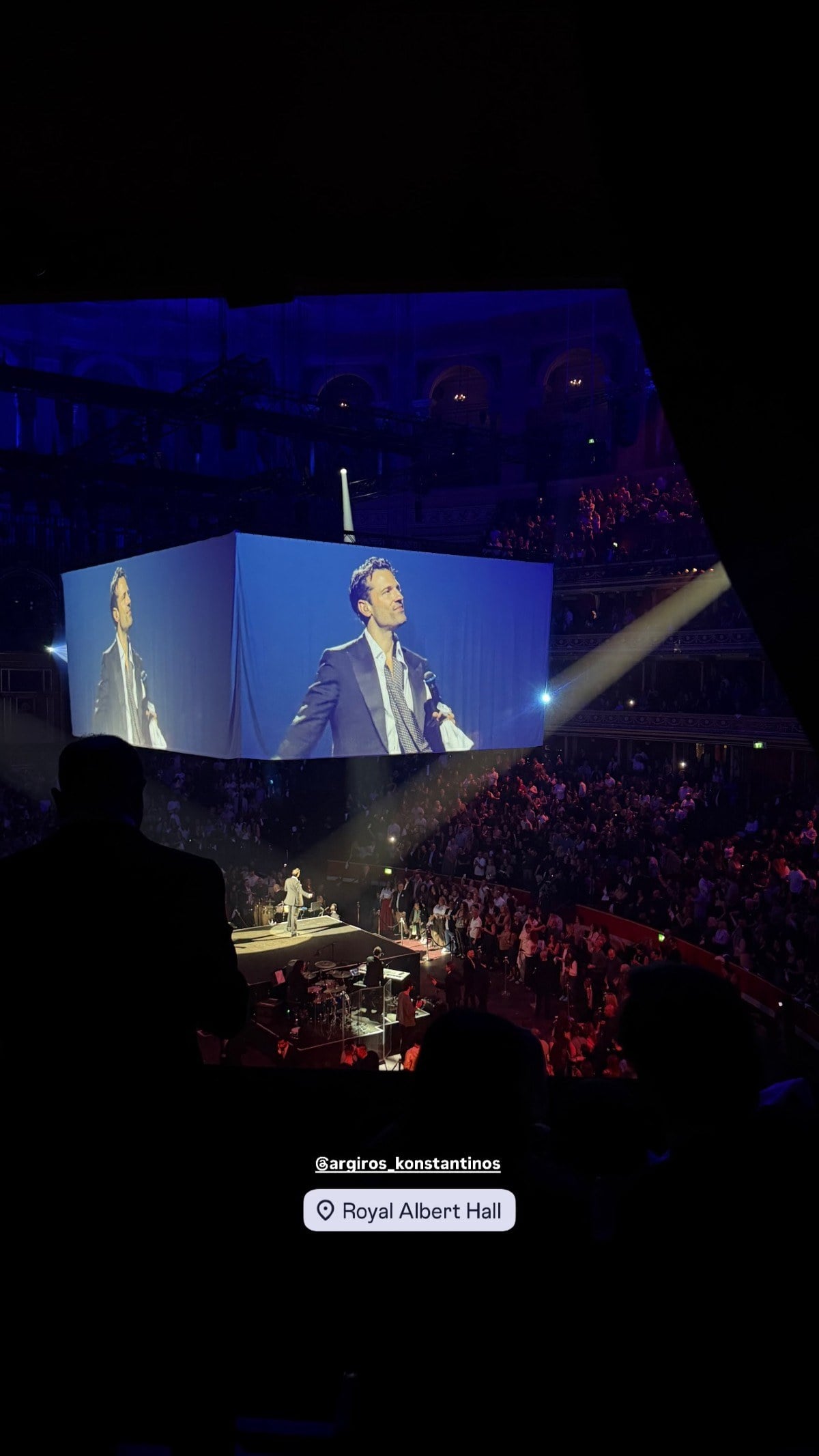 Κωνσταντίνος Αργυρός: Αποθεώθηκε στο Royal Albert Hall, αγκαλιά με την Αλεξάνδρα Νίκα στα παρασκήνια – Δείτε βίντεο 8 Αργυρός