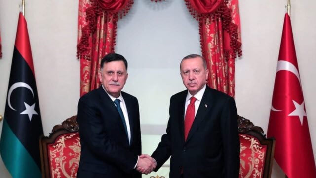 Jerusalem Post: Αίγυπτος, Μπαχρέιν και ΗΑΕ στηρίζουν την Ελλάδα για τη συμφωνία Τουρκίας-Λιβύης