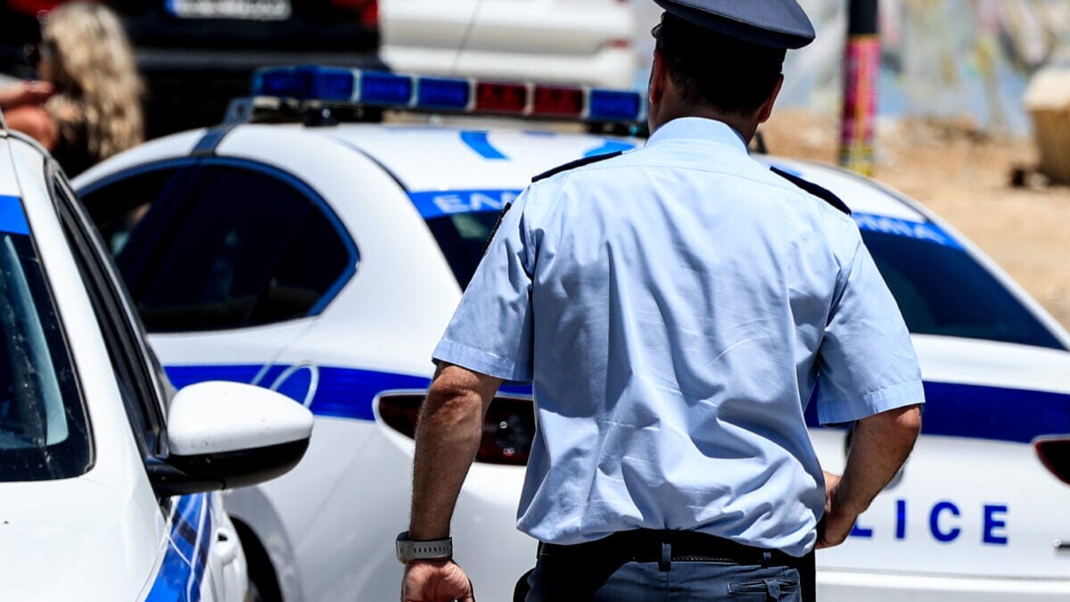Βόρεια Ελλάδα: Εξαρθρώθηκε κύκλωμα που εξαπατούσε επενδυτές κρυπτονομισμάτων – Συνελήφθησαν 9 στρατιωτικοί 1 Βόρεια Ελλάδα: Εξαρθρώθηκε κύκλωμα που εξαπατούσε επενδυτές κρυπτονομισμάτων – Συνελήφθησαν 9 στρατιωτικοί