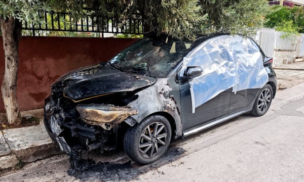 Λευκάδα: Συνελήφθη αξιωματικός του Πολεμικού Ναυτικού για τους εμπρησμούς σε σπίτια πρώην συντρόφων του