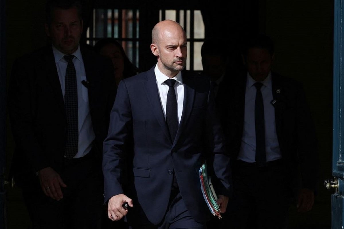 Γαλλία: Ο Ντόναλντ Τραμπ συνδέει τις μαθητικές κινητοποιήσεις με Ισλάμ και μετανάστευση – Η απάντηση του ΥΠΕΞ