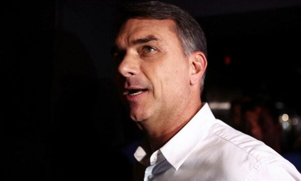 Φλάβιο Μπολσονάρου: Στις ΗΠΑ μετά την εκλογική ήττα – Του χορηγήθηκε βίζα