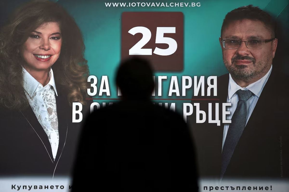 Προεδρικές εκλογές στη Βουλγαρία: Ανατολή και Δύση συγκρούονται στις κάλπες – Τα φαβορί και οι ανησυχίες για την ασφάλεια